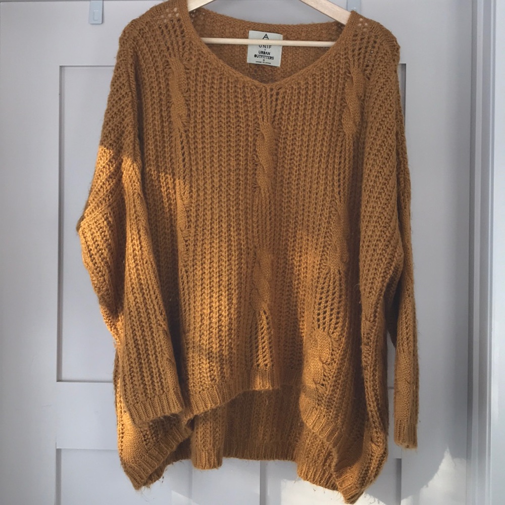 Oversized Cableknit Sweater